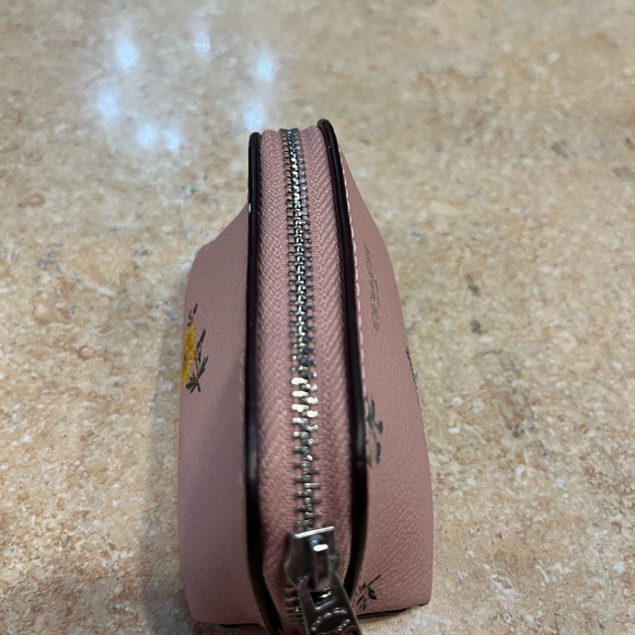 🌸Coach Pink Coin Purse🌸 - Picture 4 of 7